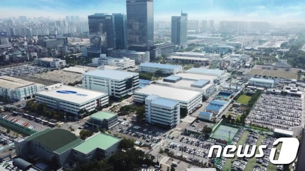 삼성전기, 8거래일 연속 상승하며 최고가 경신…시총 9계단 '껑충'