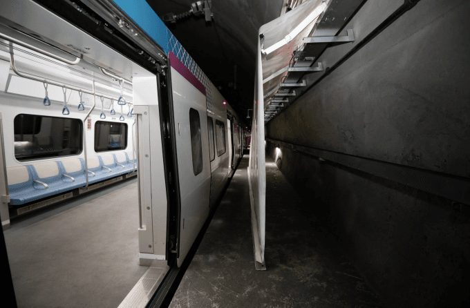 “200℃서도 30분 버틴다” GTX 화재 골든타임 확보…철도연, '스마트 대피통로' 개발