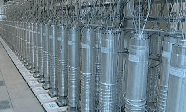 트럼프 "이란 '핵 찌꺼기' 넘기기로"…이란 침묵에 진위 논란