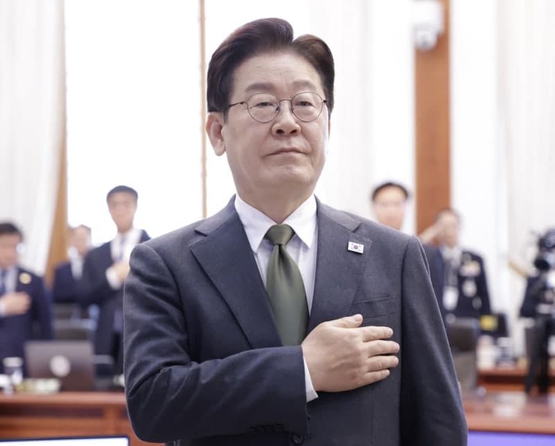 李 대통령, '김부겸 지지' 홍준표와 오늘 靑 비공개 오찬