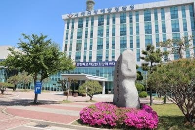 '직무관련자와 골프 의혹' 군산해양경찰서장 대기발령