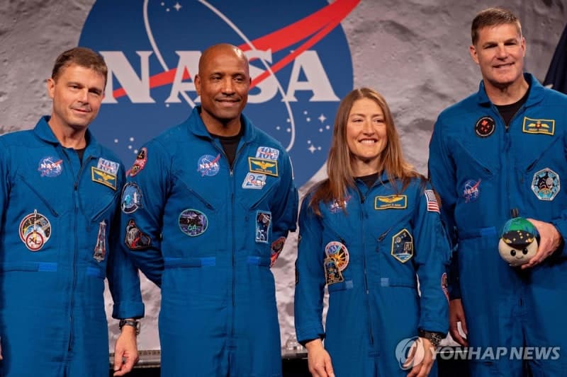 아르테미스 2호 우주비행사 “지구 귀환, 고층 건물서 뛰어내린 기분”