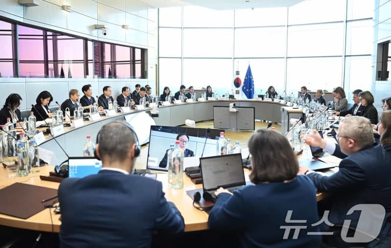 한-EU, 핵심광물·첨단기술 포괄 '차세대전략파트너십' 격상…공급망·경제안보 중심