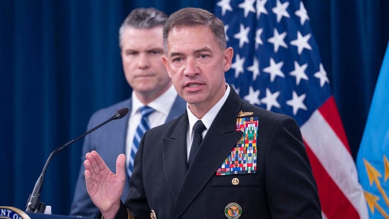 美중부사령관 "호르무즈 역봉쇄 필요한 만큼 유지…이란 항구 모두 감시 중"