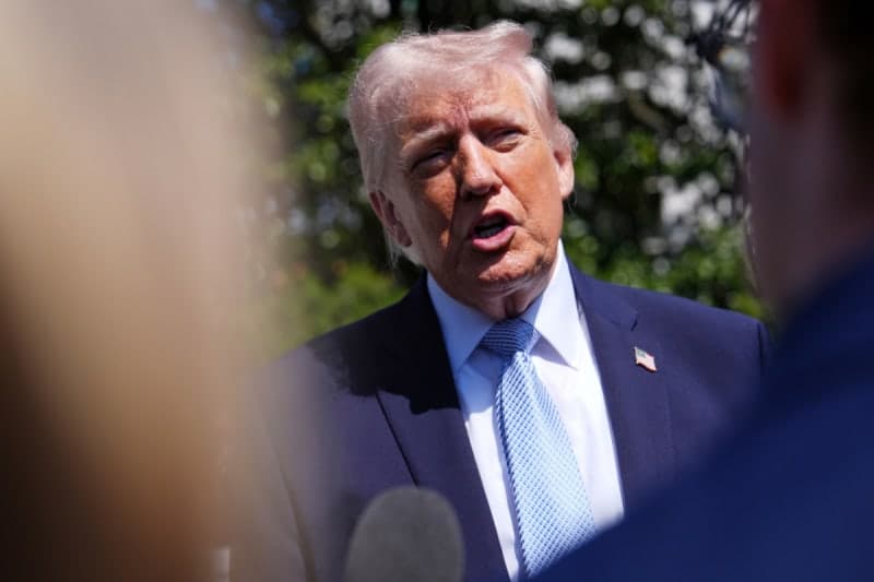 트럼프, UFO 관련 '흥미로운 자료' 공개 예고