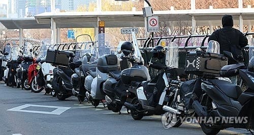 "수수료 낮춰라 vs 어렵다"…배달앱 상생안 협상 '난항'