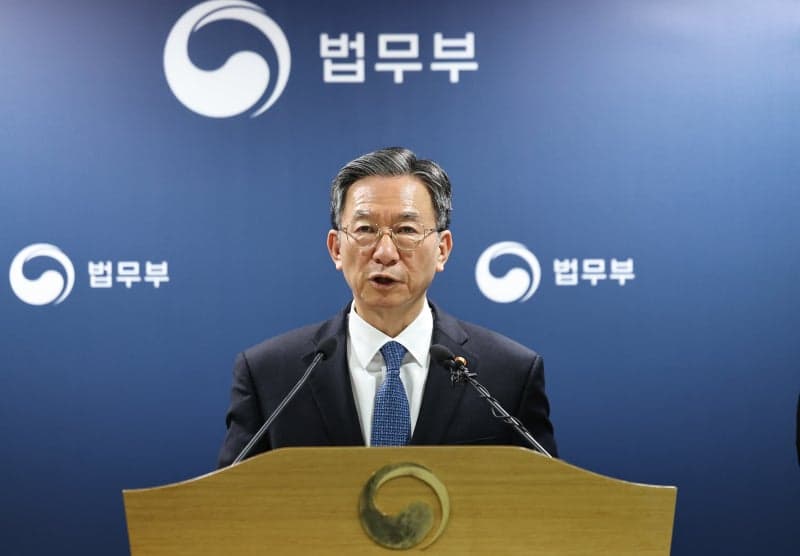 정성호 법무, "검찰, 신뢰 회복 위해 반성·사과해야"