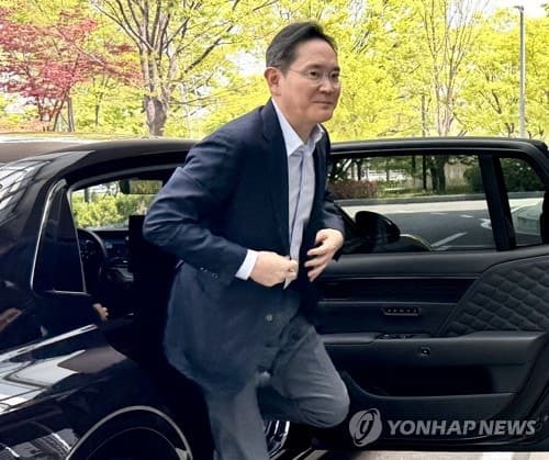 이재용·정의선·구광모, 대통령 따라 인도·베트남 '경제외교' 총출동