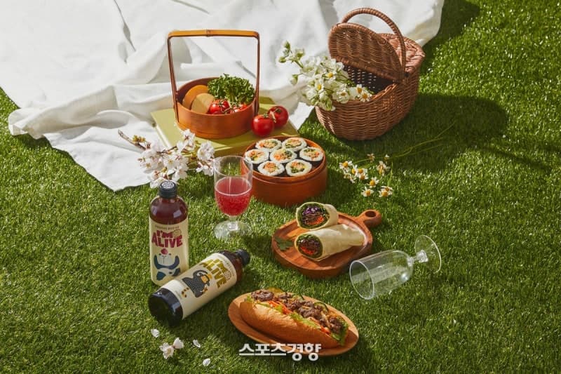 "캠핑·피크닉 수요 잡자"…현대그린푸드, 간편식 4종 출시