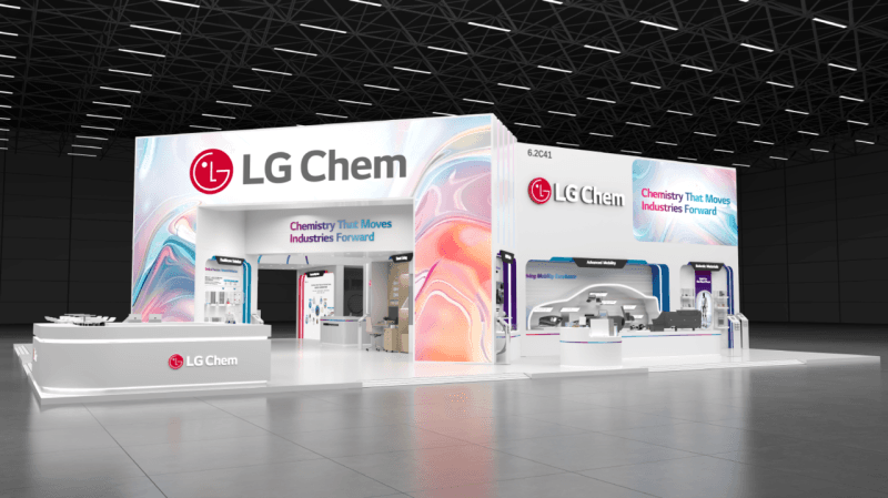 LG화학·롯데케미칼, '차이나플라스 2026' 참가…로봇·전장·의료 첨단 소재 총망라
