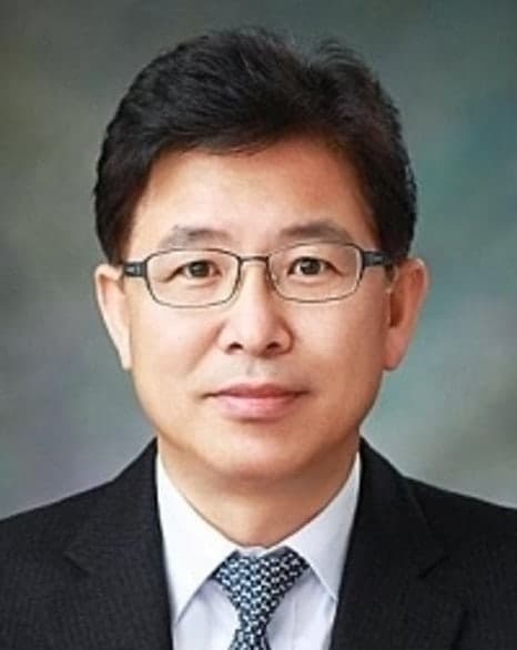 김용만 탄소산업진흥원장 취임…"탄소융복합산업 경쟁력 향상에 기여"