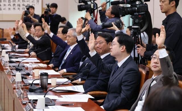 '재판 중인 사건' 국정조사, 법정으로 번진 '조작기소' 항변…檢 반발 예상