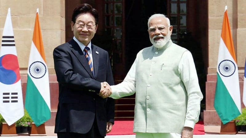 이 대통령, 인도 국빈 방문…"500억 달러 교역 시대로…에너지 공급망도 협력"