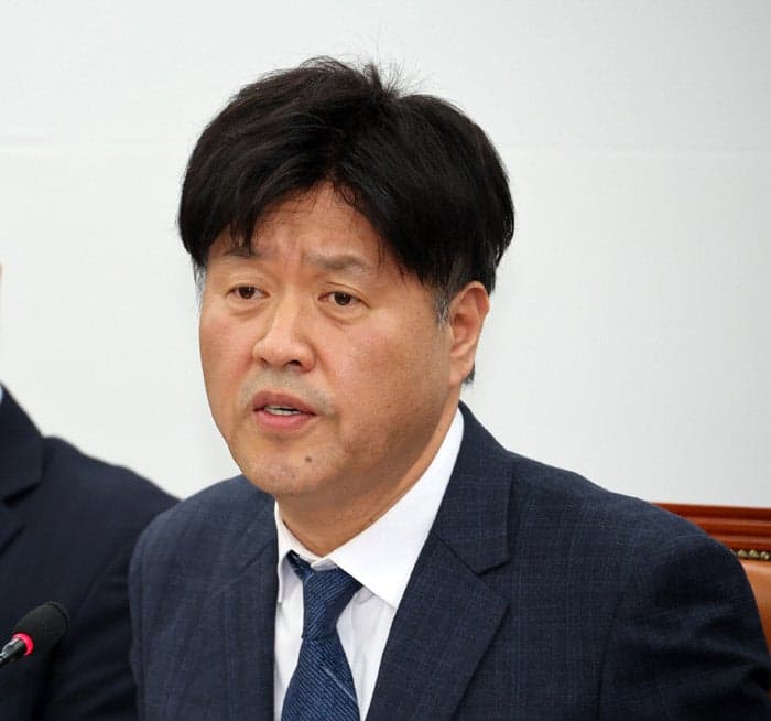 민주당, 재보궐 전략공천 속도…이광재·송영길 염두