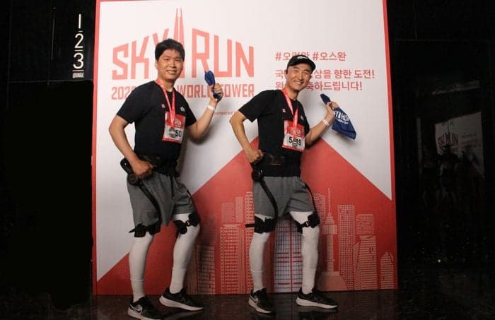 롯데온, '입는 로봇' 하이퍼쉘 3종 판매…AI 로봇 전문관 강화