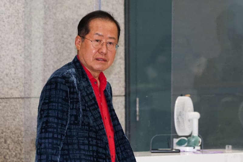 홍준표 "보수정당, 앵벌이 유튜버 포로 된 지 오래…지선 참패 후 '생얼' 드러날 것"