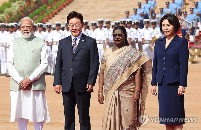 韓-인도, CEPA 개선 협상 재개 공동선언 채택…산업협력위 신설 등 15건 MOU 체결