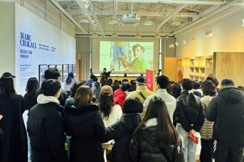'색채의 마술사' 마르크 샤갈, 전주를 홀렸다…한 달 만에 1만 관람객 돌파