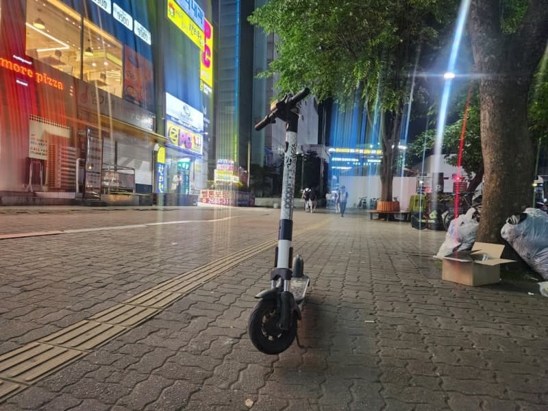 “QR로 간편 신고” 노원구, ‘공유 모빌리티 통합신고시스템’ 구축… 통행 방해 OUT