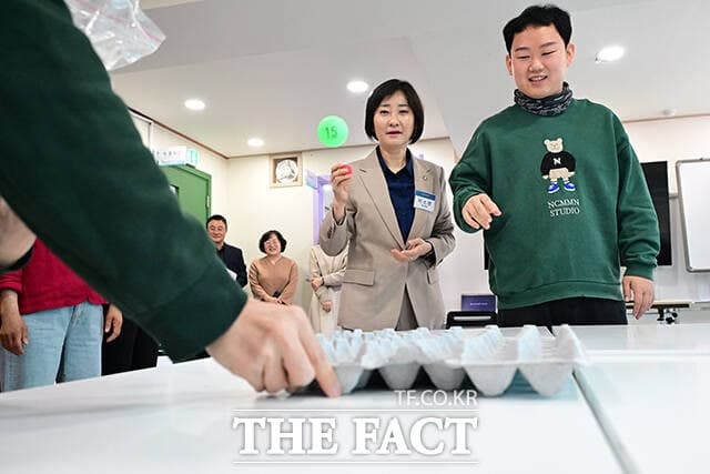 이스란 복지부 차관 "발달장애인 평범한 일상 지원…돌봄 국가 책임 강화"