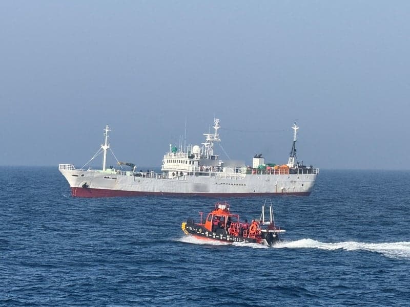 독도 북동쪽 398km 해상서 스크루 감긴 어선, 해경 구조로 38명 전원 무사