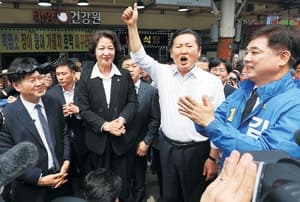 민주당 재보선 공천, 김용 사법리스크 속 신경전 격화