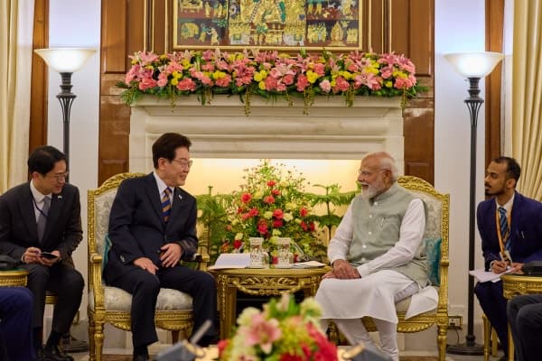 이 대통령·모디 "한·인도 전방위 파트너, 교역 2배로 확대"