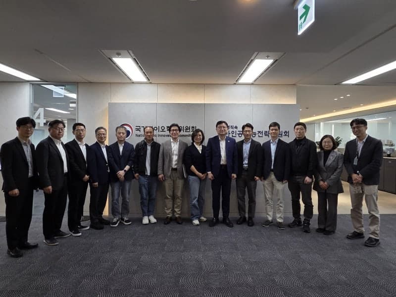 국가AI전략위, 자율주행·휴머노이드 소분과 신설…"피지컬 AI 선도할 것"