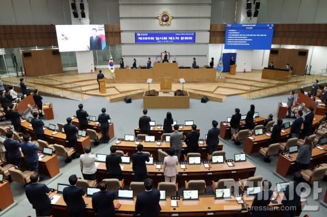경기도의회 임시회 개회, 1조6천억 추경안·선거구 조정 심의 "민생 방어선 초당적 협력 절실"