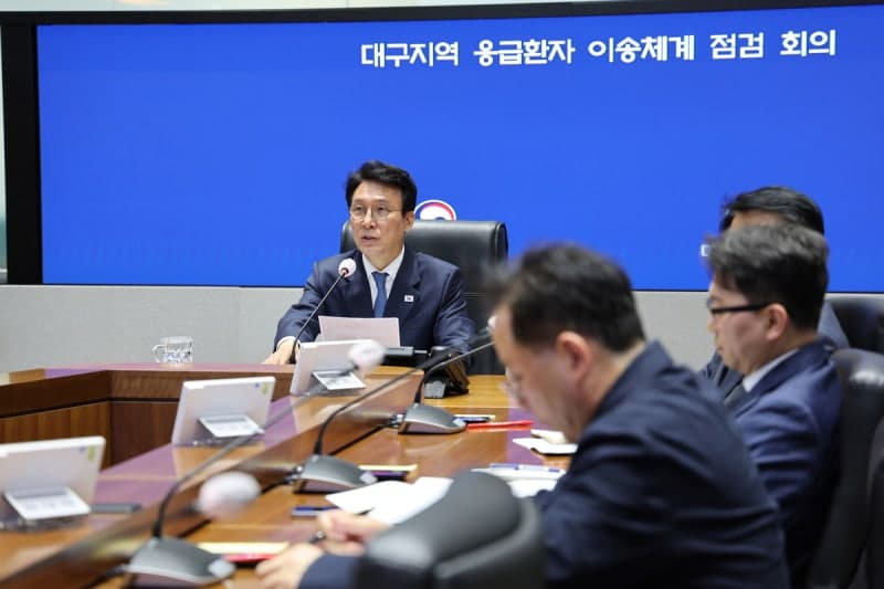 김민석 총리, 대구 응급환자 이송체계 점검…"지역 맞춤 해법 필요"
