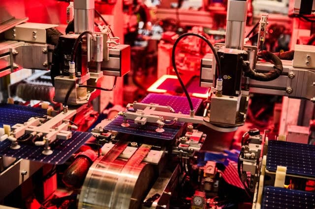 신성이엔지, 태양광 포트폴리오 전면 재편…"고효율·고출력·저탄소" 승부수