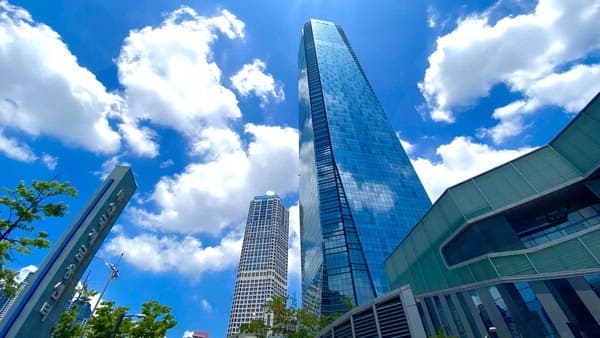 HUG, 중동전쟁 여파 건설업계 지원 위해 주택분양보증 보증료 30% 할인