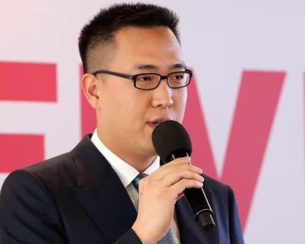 한화 3남 김동선, ㈜한화 퇴사…"테크·라이프 신설 지주 집중"