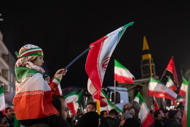 이란 혁명수비대, 호르무즈 해협서 화물선 공격…"경고 무시해 해상법 집행"