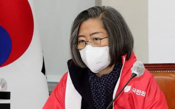 '李 두 아들 군면제' 허위글 이수정, 재판서 "피해자 처벌 의사 확인해달라" 요청