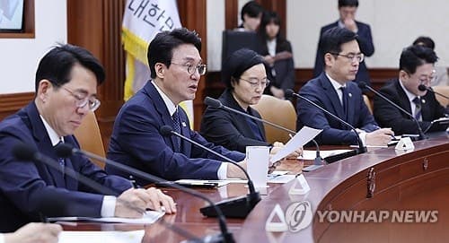 김 총리 "석유 최고가격제 긍정 효과 확인…4차 시행 여부 신중히 고려해 결정"