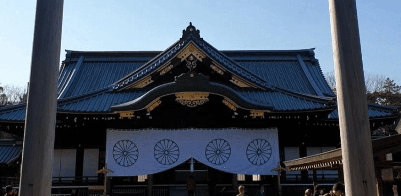 야스쿠니 '독도는 우리땅' 현수막 韓남성 체포, 日전범 참배 논란