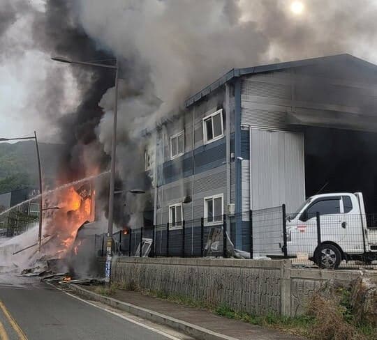 남양주 분체도장 공장 화재, 인명피해 없이 진화 중