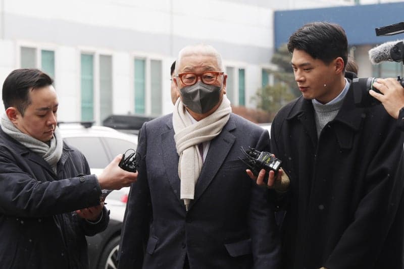 '장남회사 부당지원 혐의' 삼표 회장 첫 재판…회장 측 "정당한 거래" 주장