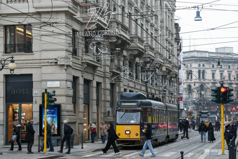 이탈리아 프로축구 '발칵', AC밀란 등 명문 구단 선수 70명 '성매매 스캔들' 연루