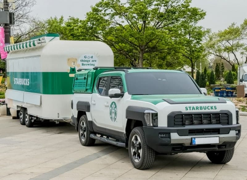 "전국 방방곡곡 '스벅'이 간다"…스타벅스, 이동형 커피 트레일러 '스:벅차' 첫 공개