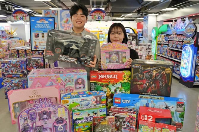 롯데마트 토이저러스 "어린이날 완구 최대 40% 할인" 총공세