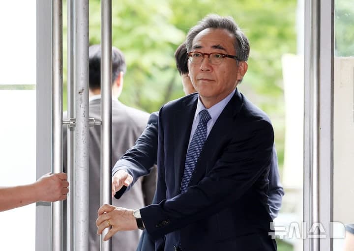 특검, 조태열 소환…"尹 계엄 정당화 시도" 메시지 경위 파악