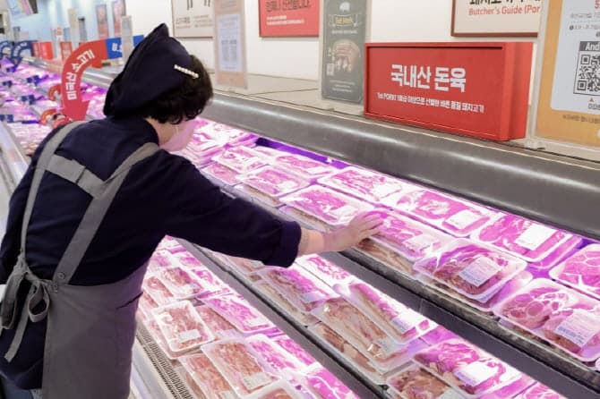 "캠핑·나들이에는 역시 고기"…이마트, '바비큐 파티' 할인 행사 연다