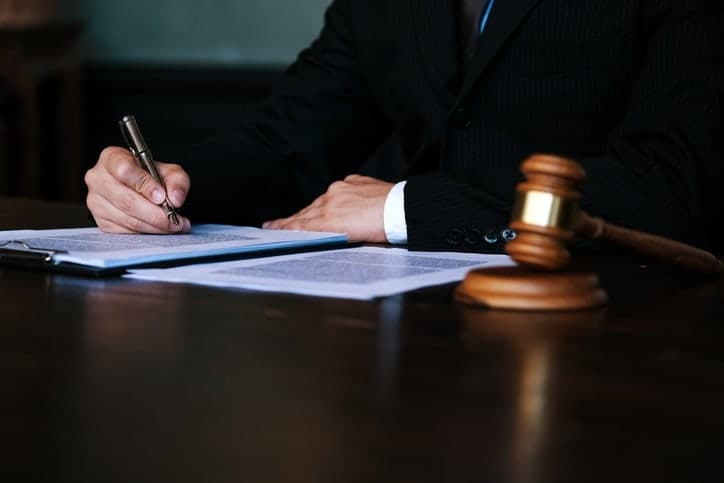 “유명로펌이래서 믿었는데”…美 대형 로펌, AI 생성 가짜 법조문 인용해 법원에 제출했다가 사과