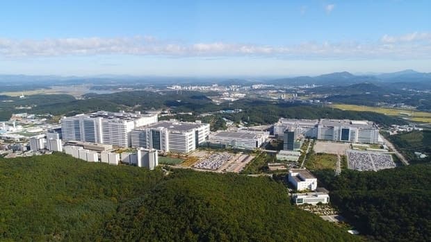 LG디스플레이, 1분기 영업익 1467억 원…OLED 기반 '흑자 행진' 지속