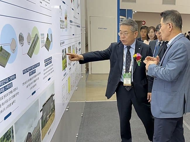 남부발전, 국제그린에너지엑스포서 '윈도우 솔라필름'과 AI 드론 등 혁신기술 공개