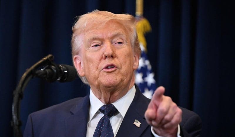 트럼프 "호르무즈 기뢰 설치 선박 격침" 명령…제거 작업 3배 강화