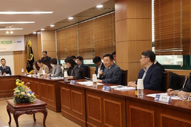 최인호 HUG 사장, 광주·전남 주택사업자와 간담회 "임대보증 연장 문턱 낮춰 사업자 부담 완화"