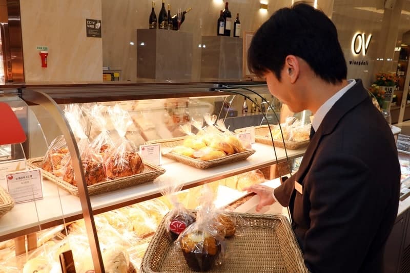 강원랜드 베이커리 OV, "밀가룻값 내렸으니 빵값도 내립니다"…최대 10% 인하